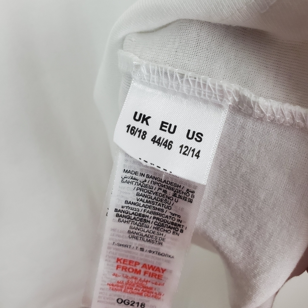 Capsule White Top 12/14 - Picture 4 of 6